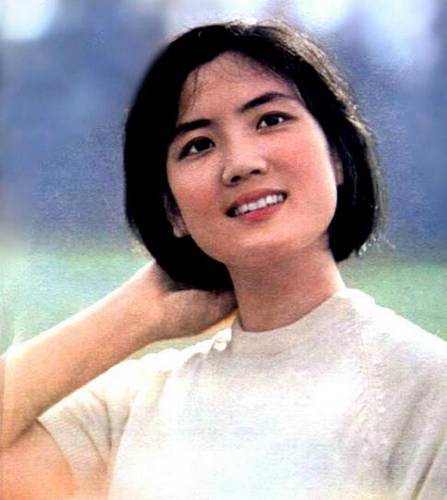 李秀明