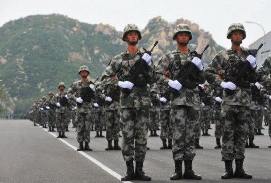 揭秘阅兵军服：加入时尚元素
