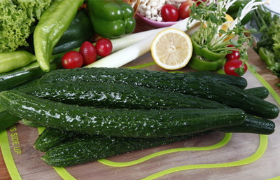 夏季黄瓜是当家菜 配什么营养能翻倍,别小瞧小黄瓜作用大着呢 健康 第4张