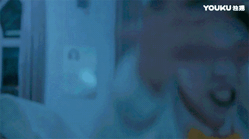 小心,一个丧尸扑过来了!你的套路是?