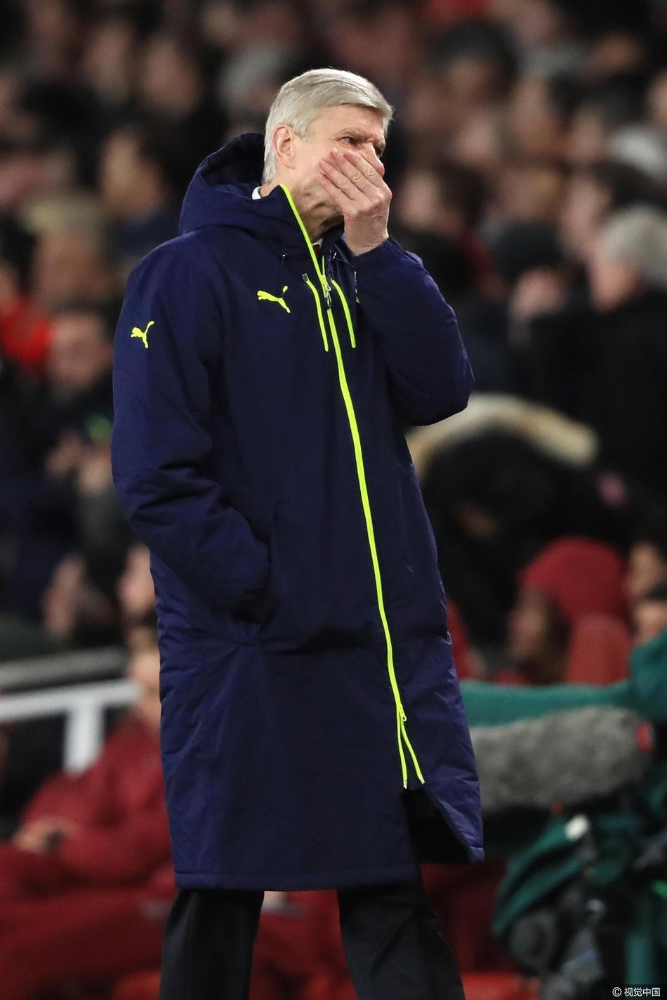 枪王苦笑教授服老 眼看北伦敦高楼起、宴宾客