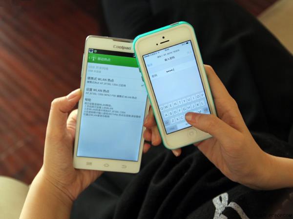 毕竟iphone手机万年单卡流量肯定不够,大部分人可能都买了张流量卡