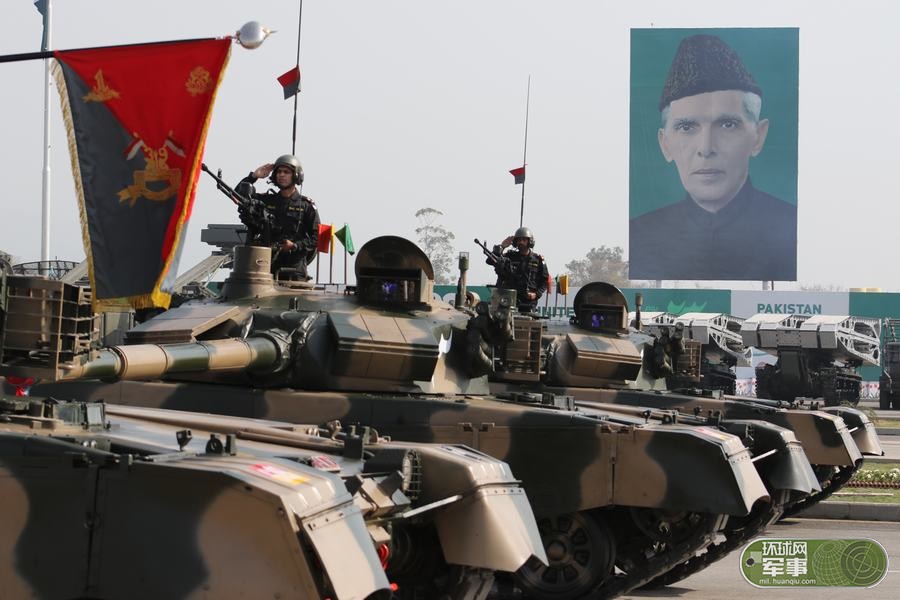 巴基斯坦阅兵大量中国装备