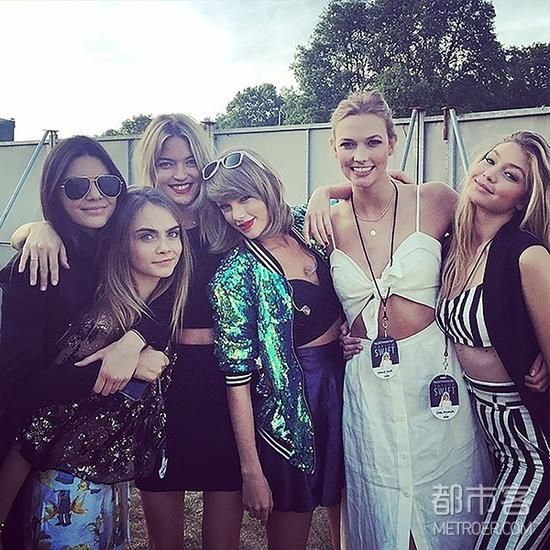 塑料花姐妹情到底为何物?!--要闻