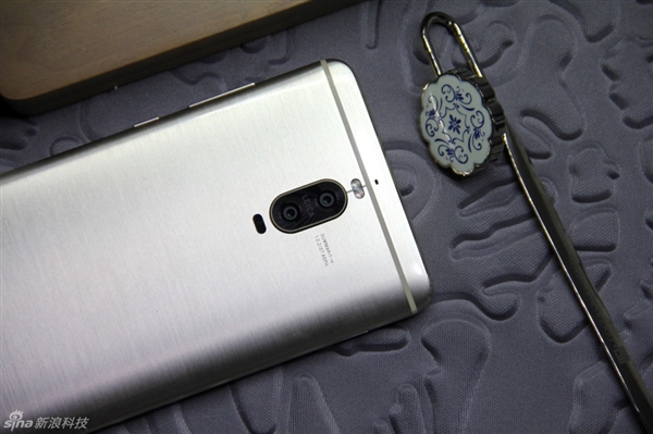 华为保时捷mate9pro,华为mate40pro保时捷 颜值pk:华为mate9/mate 9 pro图赏对比