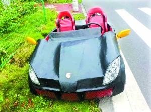 成都机场遭雷暴天气 大量航班受阻旅客出行受