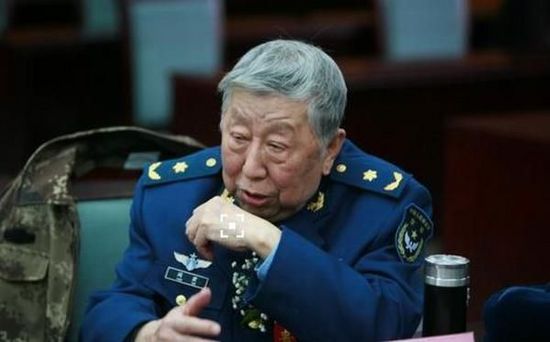 中组部追授阎肃"优秀共产党员"称号:艺德高尚