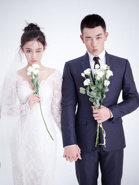 唐嫣罗晋大婚晒婚纱照甜蜜撒糖 女星婚纱照曝光谁是最美新娘(图)